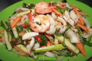 Cách làm gỏi tôm mực Thái Lan ăn ngon, nhớ mãi