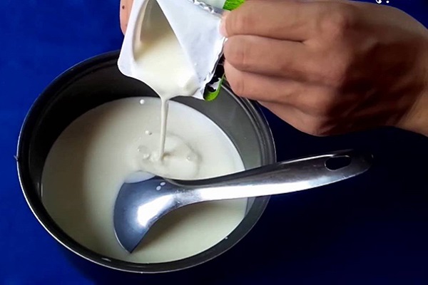 Cách làm sữa chua phô mai dẻo mịn ngon ngất ngây - 5