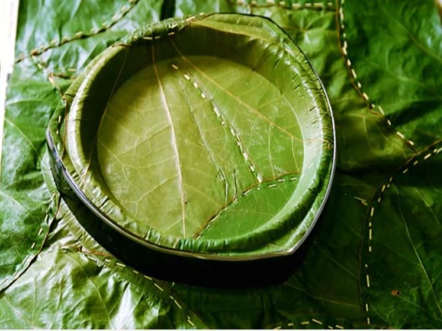 Bát đĩa từ lá cây, vừa rẻ vừa an toàn, lại thân thiện - Dân Việt