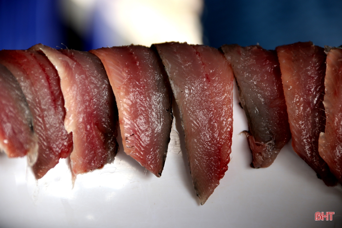 Gỏi cá trích Kỳ Lợi - món ăn dân dã, thử một lần sẽ khó quên!