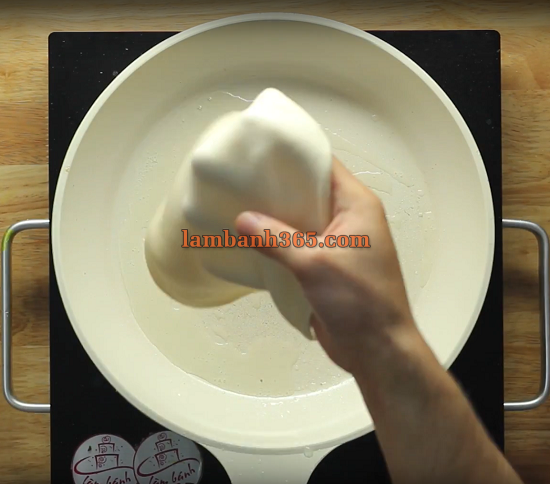 Cách làm bánh Roti Ấn Độ 7