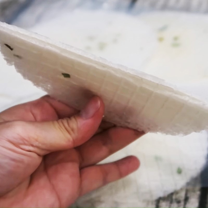 Cách làm bánh tráng giấy mỏng giòn thơm ngon đơn giản để gói xôi - Hình 25