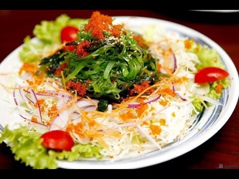 Cách làm salad rong biển trứng cua