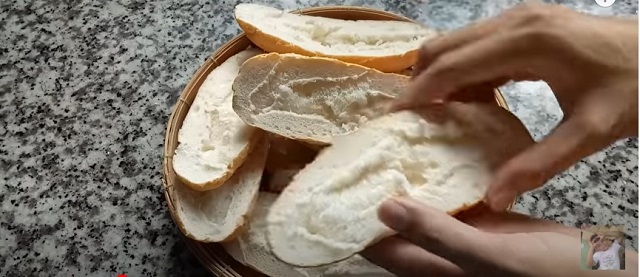 Cắt bánh mì